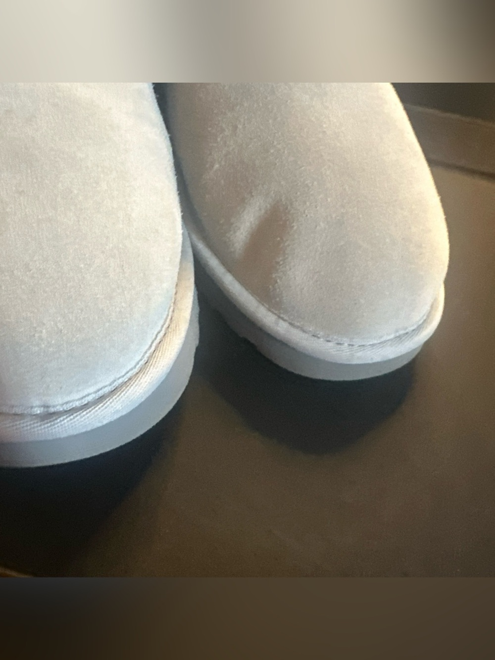 UGG Women’s Cozy Gray Plush Shearling Slippers Sz 10 - Picture 11 of 14